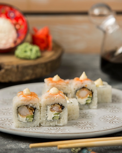 Shrimp sushi rolls with shrimp and cucumber