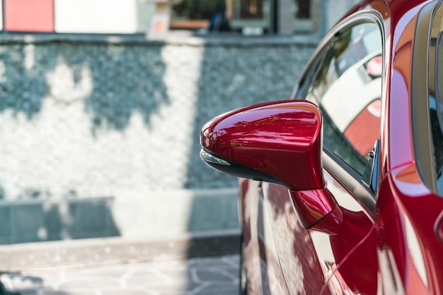 side rear-view mirror