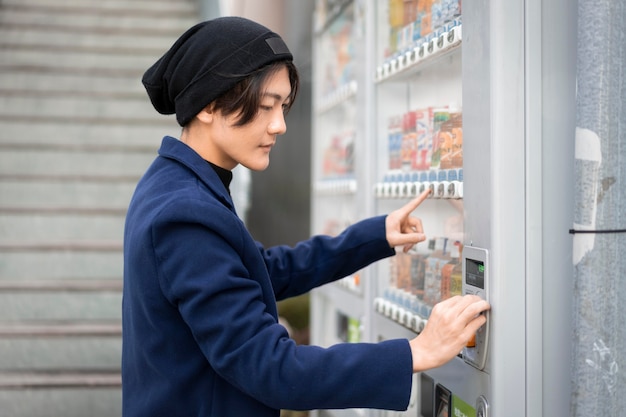 automatic vending machine