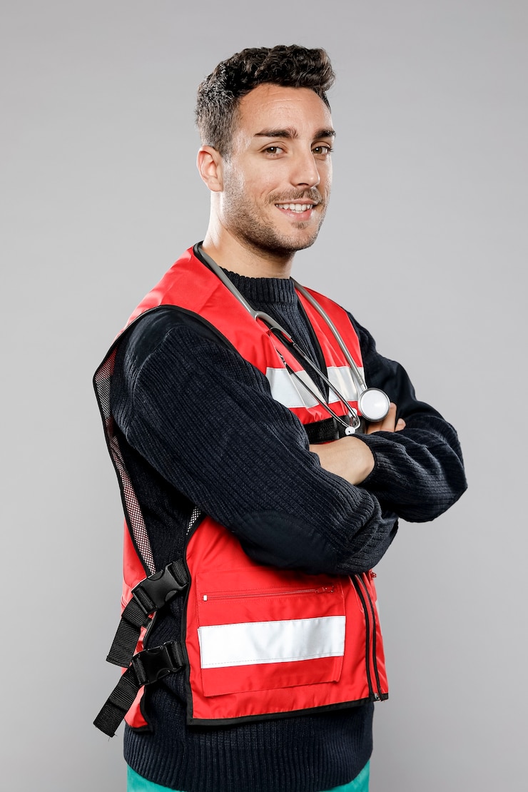 Free Photo side view of smiley male paramedic