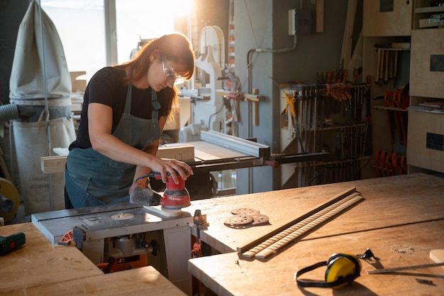 Side view woman wearing goggles