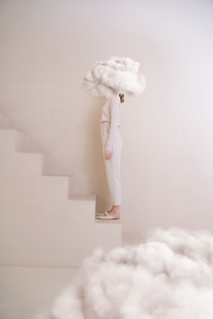 Free photo side view woman with cloud shaped head