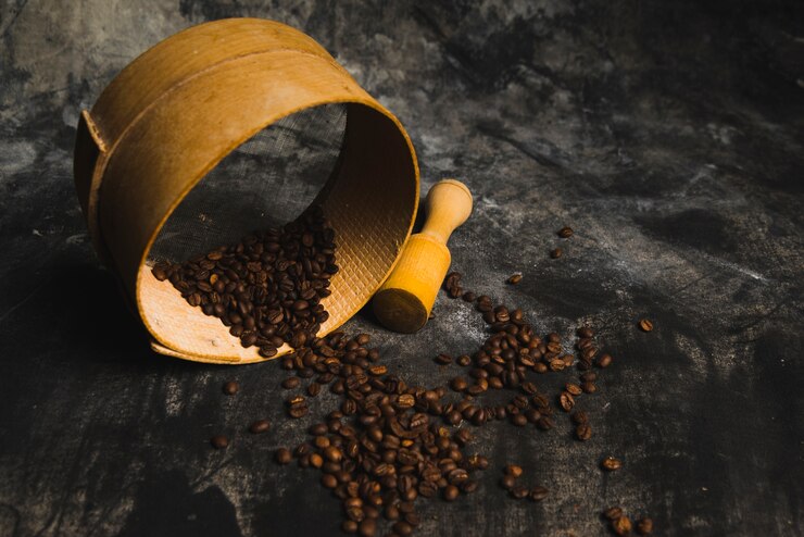 Free Photo sieve near coffee beans