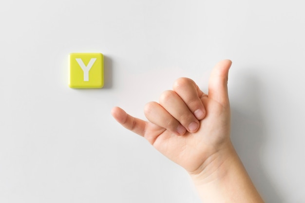 Free photo sign language hand showing letter y