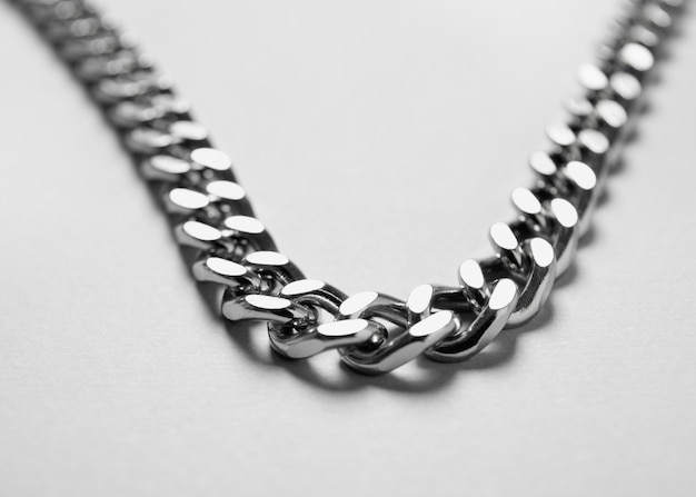 Silver aesthetic wallpaper with chain