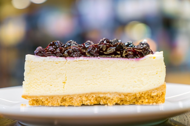 Free photo slice of blueberry cheesecake