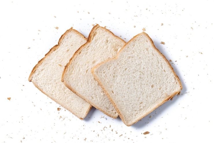 Free Photo sliced white bread isolated on white backgroundxa