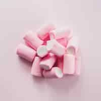 Free photo small heap of marshmallows