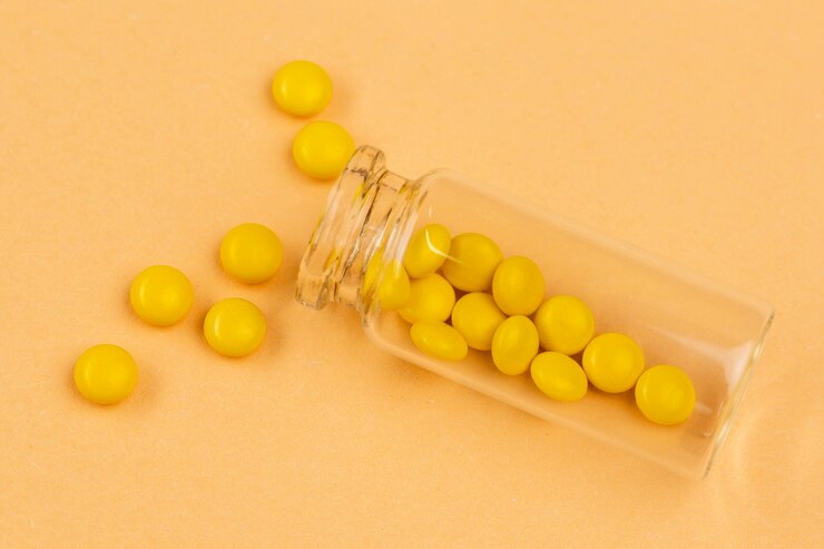 Free Photo small lid with pills