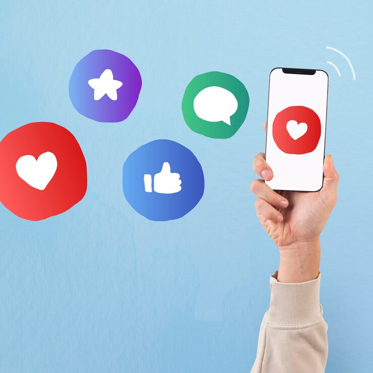 Free Photo smartphone screen hand with social media icons