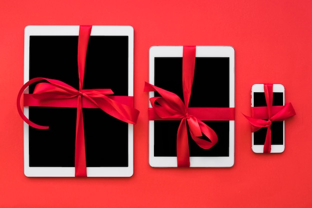 Smartphone and tablets with ribbons