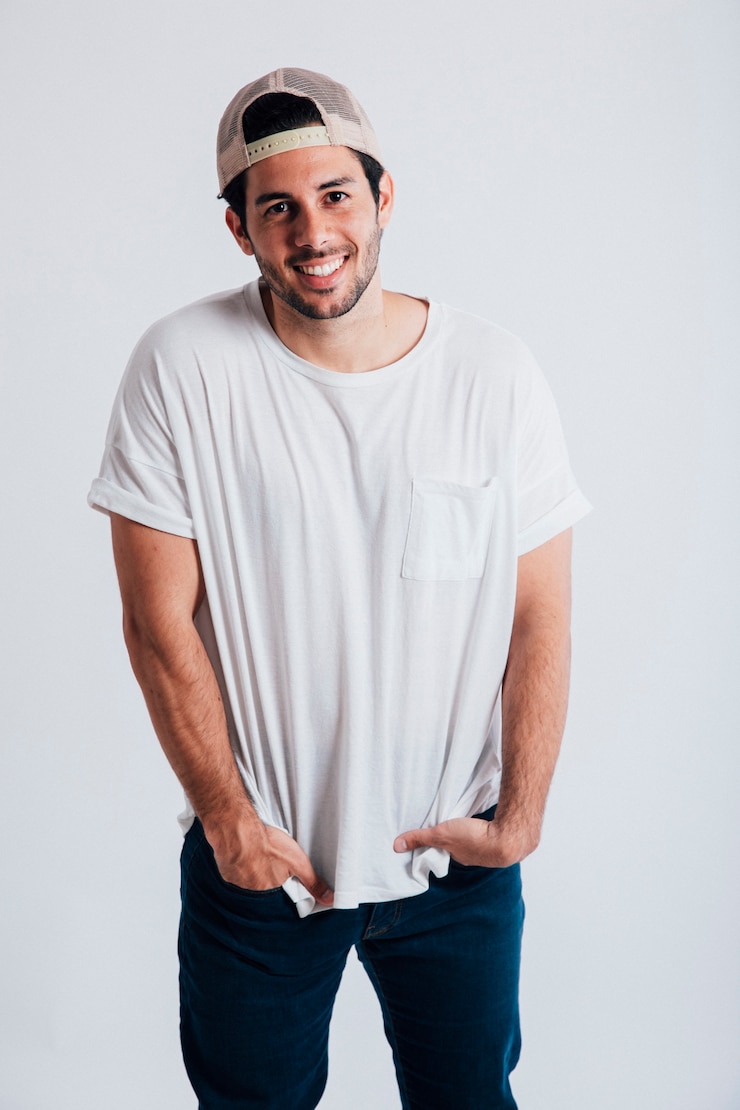 Free Photo smiling young man