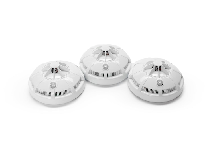 Free Photo smoke alarm isolated on white