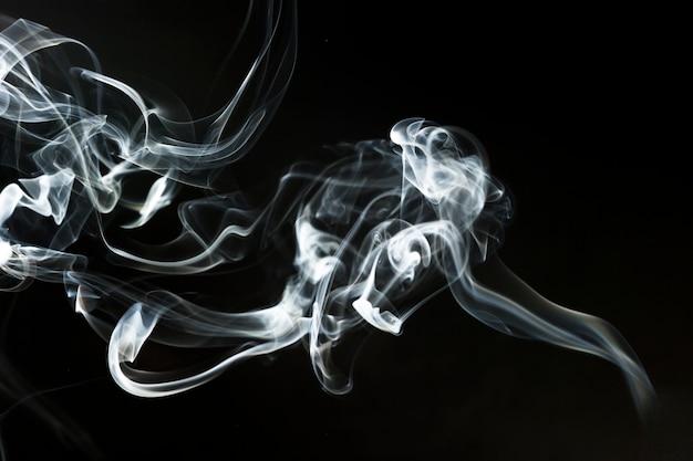 Бесплатное фото Дым силуэт с волнистыми формами