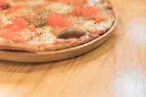 Foto gratuita pizza salmone affumicata