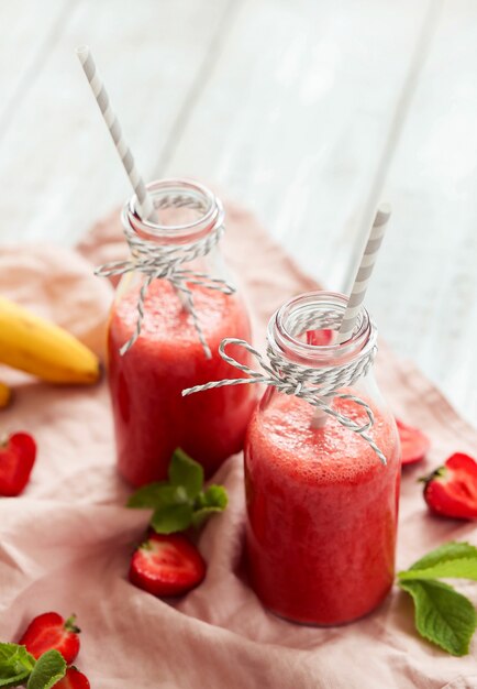 Smoothie drink with strawberries