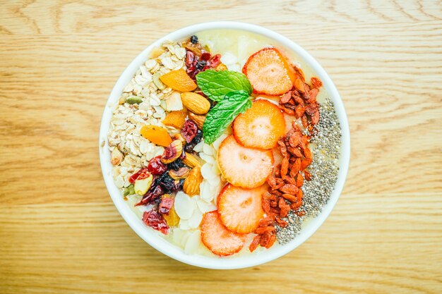 Smoothies healthy bowl
