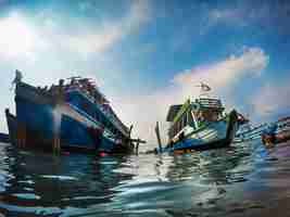 Free photo snorkeling activity yacht sea ocean