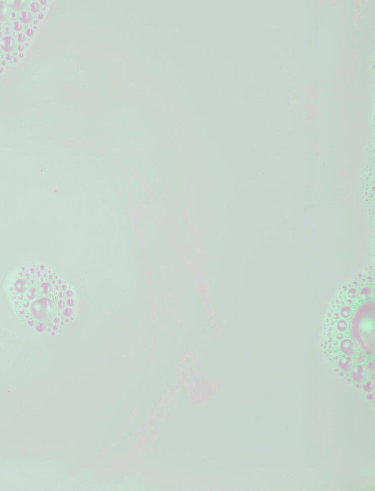 मुफ़्त फोटो soap bubbles on the surface of the water