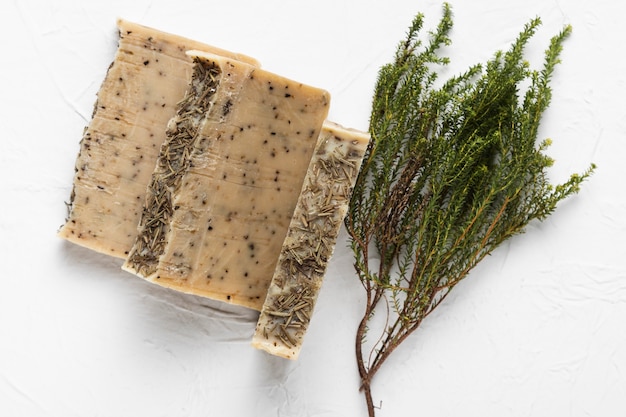 Free photo soap made of natural herbs at spa