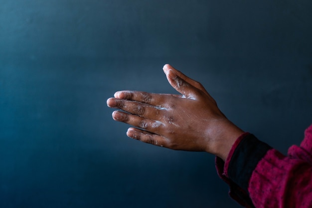 人の手洗い-コロナウイルスのパンデミック時に手を洗うことの重要性