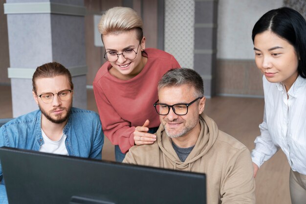 Social integration of working team
