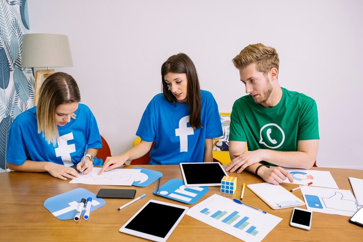 Free Photo social media team discussing plan at workplace