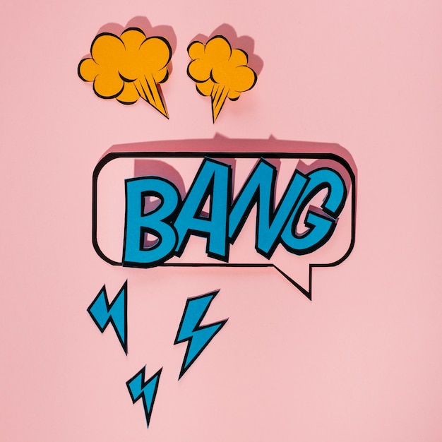 Free photo sound effect bang icon speech bubble on pink background