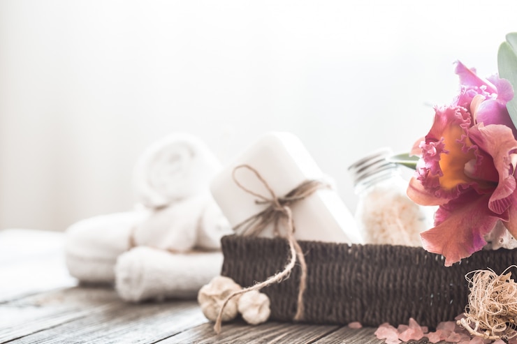 Free Photo spa items with orchid