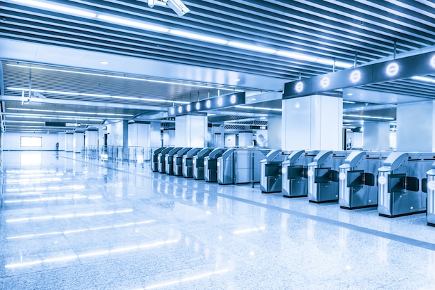 Spacious subway station