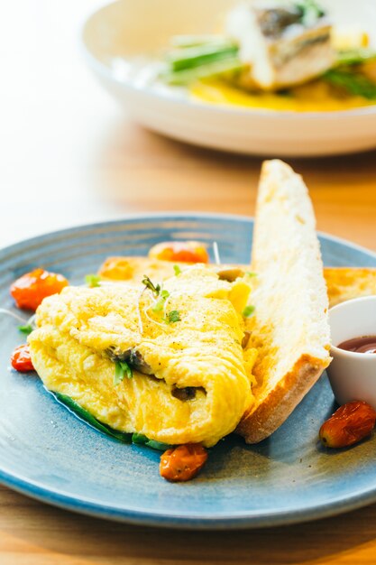 Spanich omelet in plate