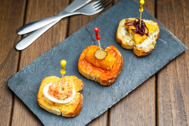 Free photo spanish snack tapas