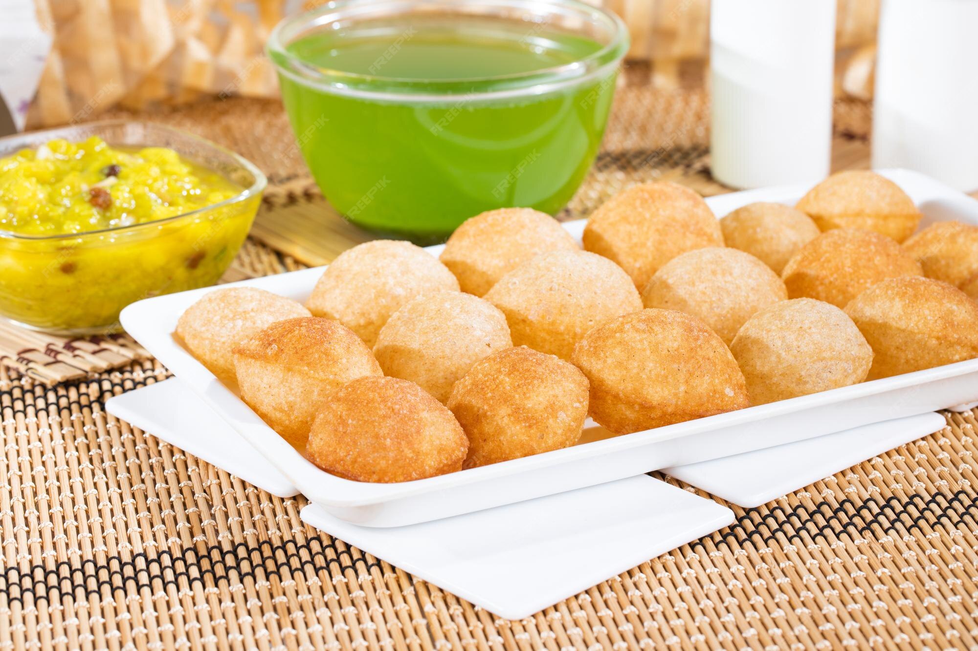 Premium Photo | Spicy gol gappa indian street food
