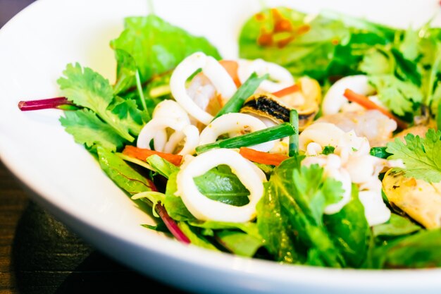 Spicy seafood salad