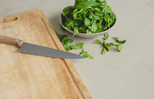 Free photo spinach on the table