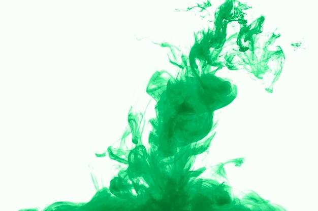緑色染料のスプラッシュ