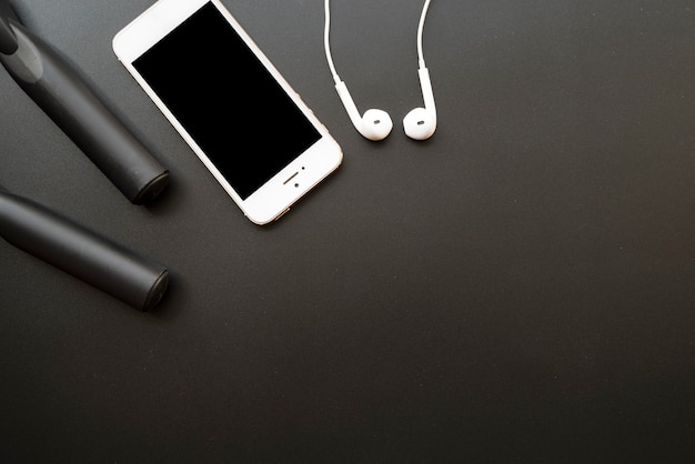 Дождитесь появления копии AirPods в списке доступных устройств