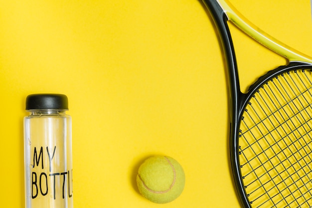Спортивный комплект для игры в теннис