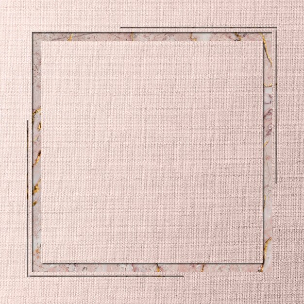 Квадратная рамка на текстурированном фоне розовой ткани