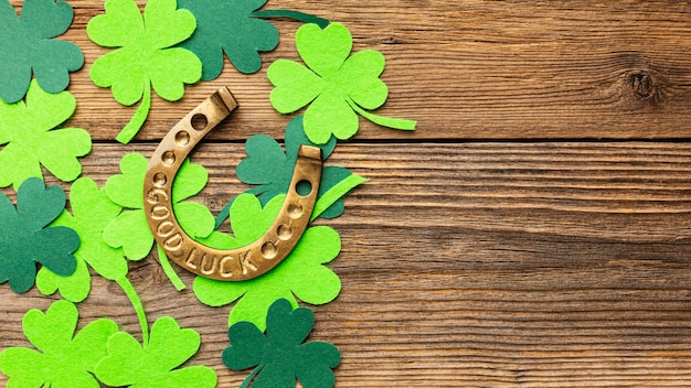 Free photo st patrick elements frame flat lay