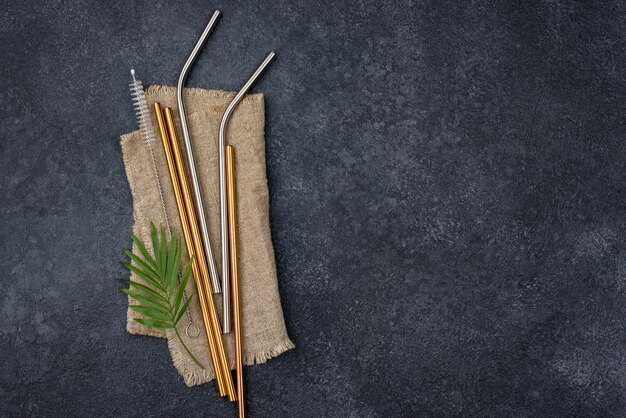 Stainless metallic straws on cloth