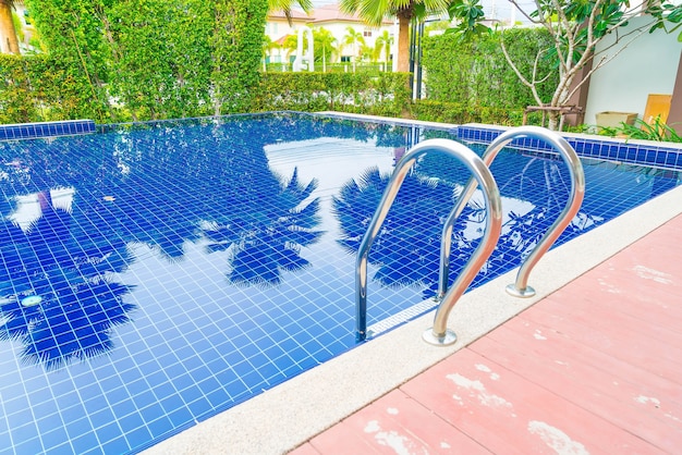 Free photo stair swimming pool in beautiful luxury hotel pool resort