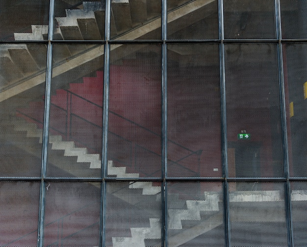 Лестница в современном здании
