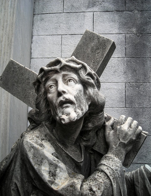 Foto gratuita statua di gesù cristo