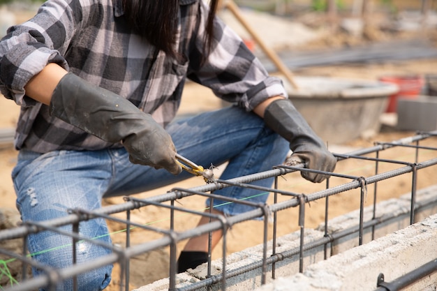 Free photo steel bar on site of construction