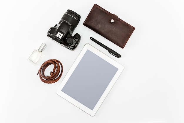 Free photo still life of casual man. modern male accessories and laptop