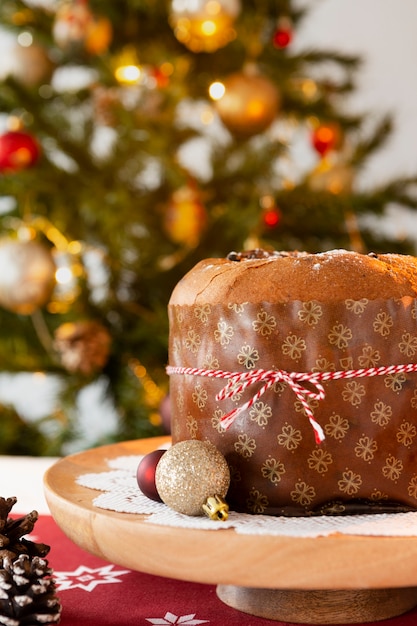 Free photo still life delicious panettone arrangement