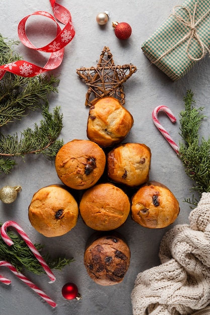 Free photo still life delicious panettone composition