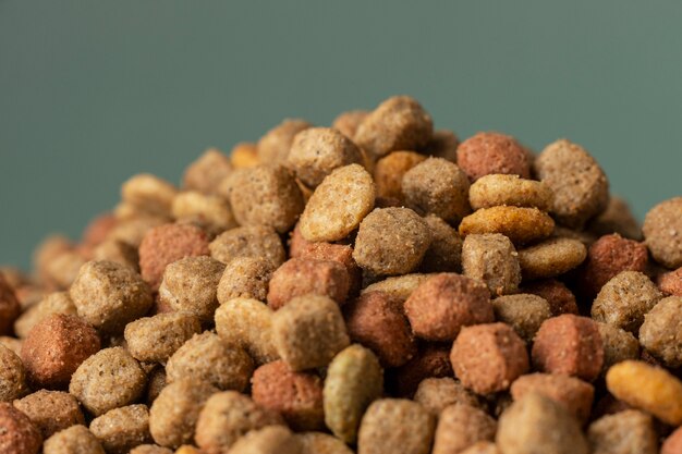 Still life pet food composition