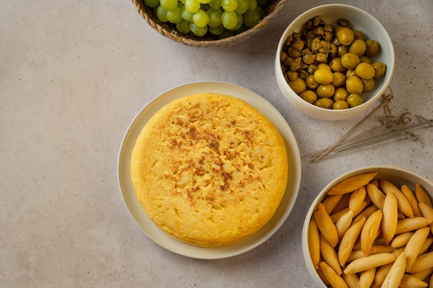 Free photo still life of potato spanish tortilla